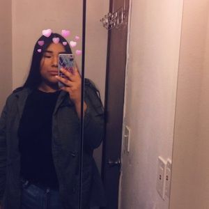 Meet your Posher, Keyla